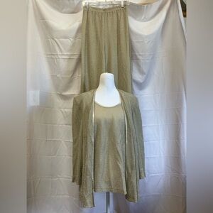 R&M Richards Gold Pantsuit Elegant and Stylish